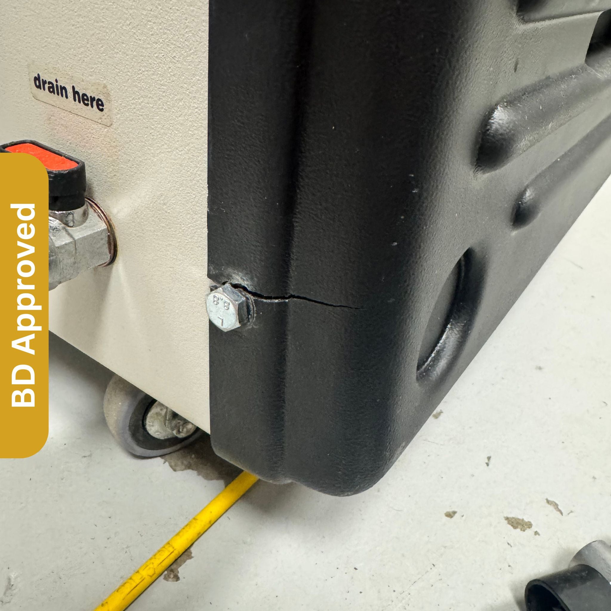 Blackdown Dental - BAMBI Oil-Free VTS150D Silent Air Compressor (23 Litres, 1.5 HP) - Used